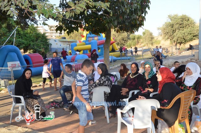   فيديو : اطفال كفرقاسم  احلى عمو عادل في الدنيا  والرئيس  بسمة على وجه طفل ترضيني ودعاء ام يكفيني وسنبقى نعمل من اجل اطفالنا 